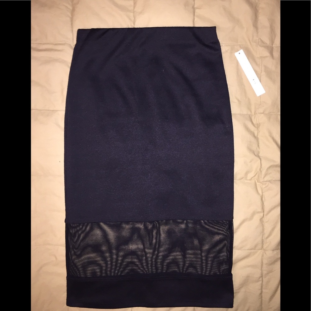 NWT black pencil skirt, S